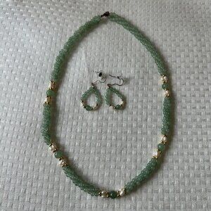 VTG Necklace 22 Inch Match Earring Set Green Jade Twisted Pearl Gold Plate Beads